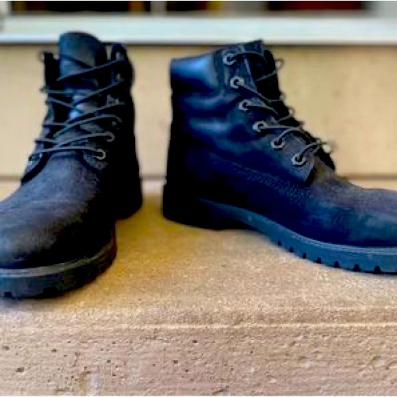 Timberland 6in Classic Boots - Picture 1 of 3